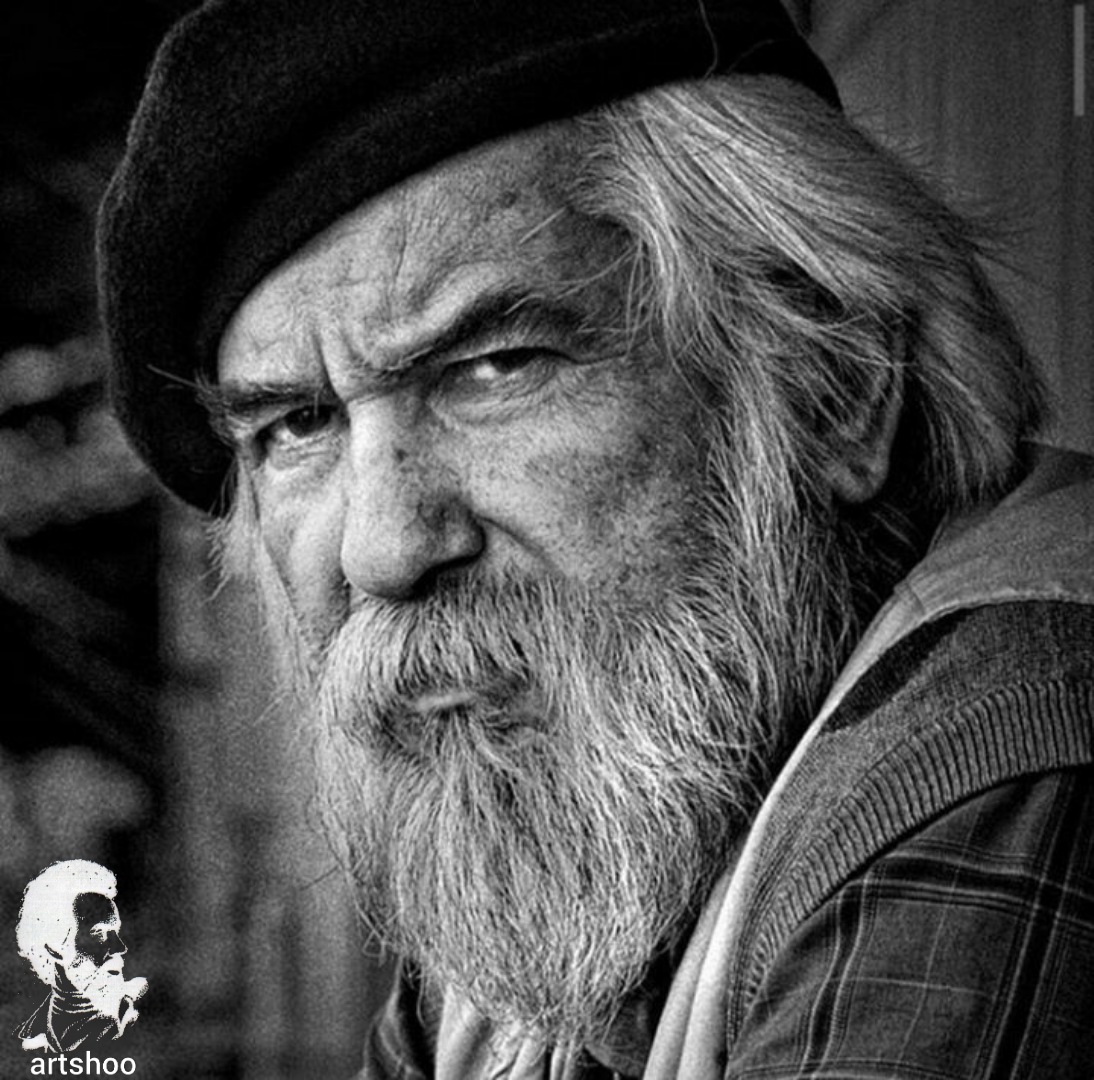 مدل پرتره سیاه قلم